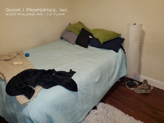 Photo - LARGE 1 Bedroom, renovated! FOR RENT!! Unit 1st Floor