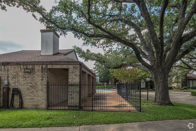 Building Photo - 2601 S Braeswood Blvd Unit 606 Rental