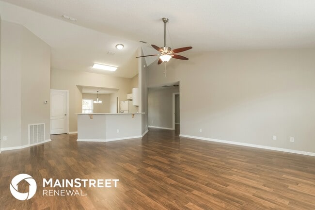 Photo - 1411 Hillsborough Way