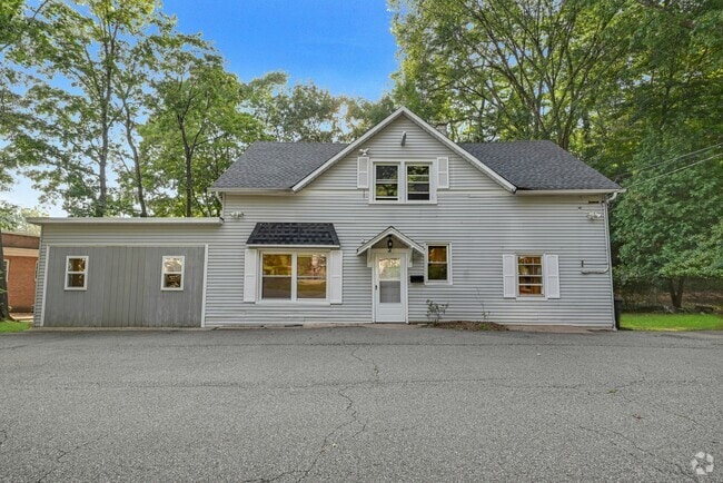 Building Photo - 288 S Van Dien Ave Rental