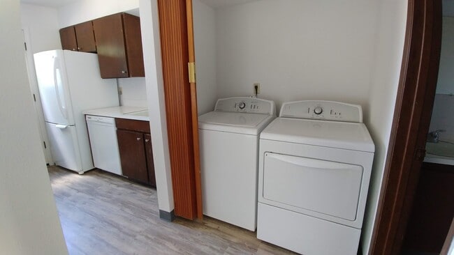 Photo - 600 SW Crestview St Unit 14