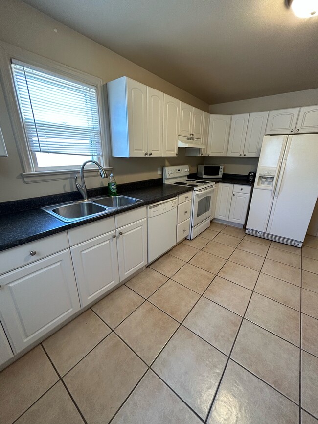 Photo - 1041 N 23rd St Unit 1