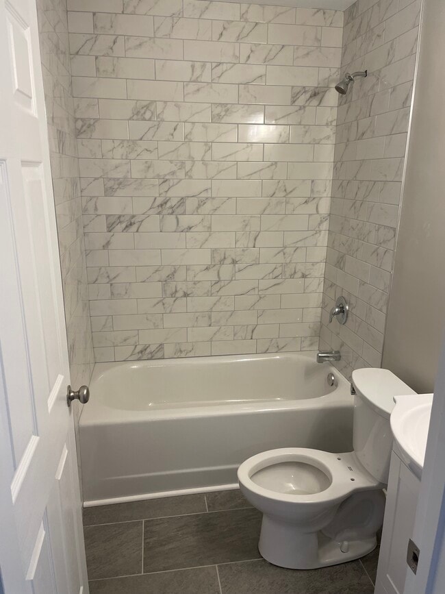 Photo - 213 Poplar Ave