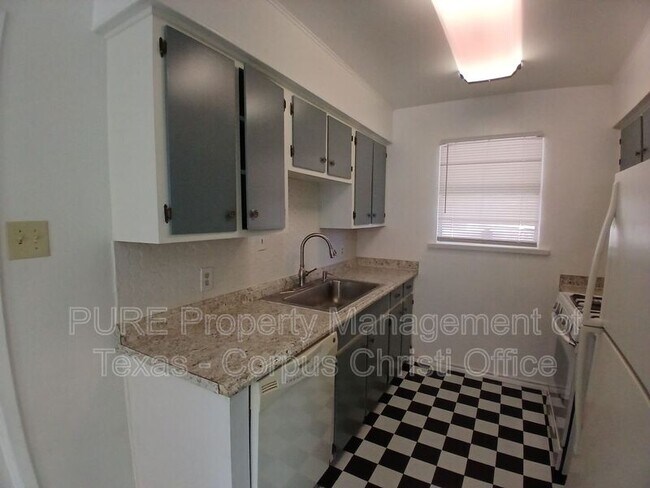 Photo - 1726 Lesle Ln