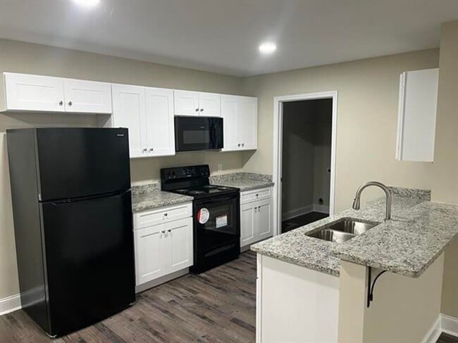 Photo - 3 Bedroom, 2 Bath home.