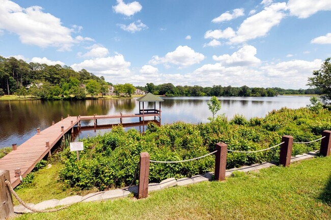 Photo - 3 Bedroom Lake View Condo on McFayden Lake with Lakeviews