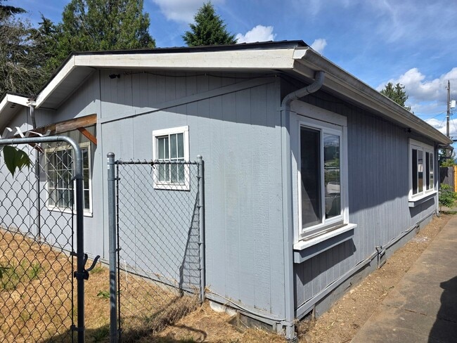 Building Photo - Home for Rent in West Seattle
