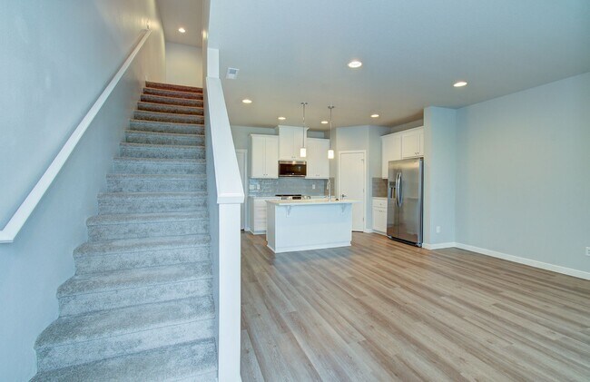Photo - Beautiful Townhouse with Easy Access to Ev...