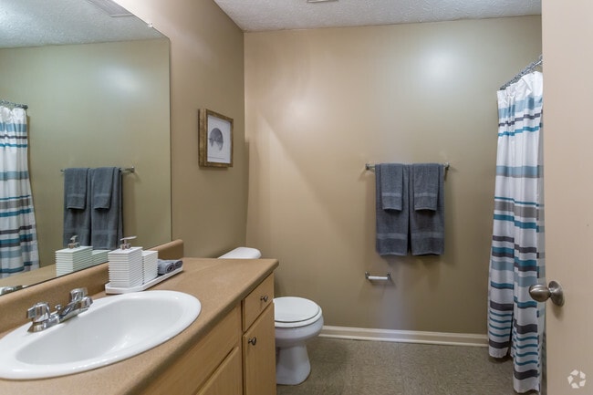 2 BR, 2 BA - 1099 SF - Second Bathroom