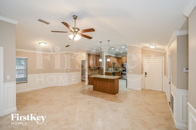 Photo - 12342 Carriann Cove Trail W