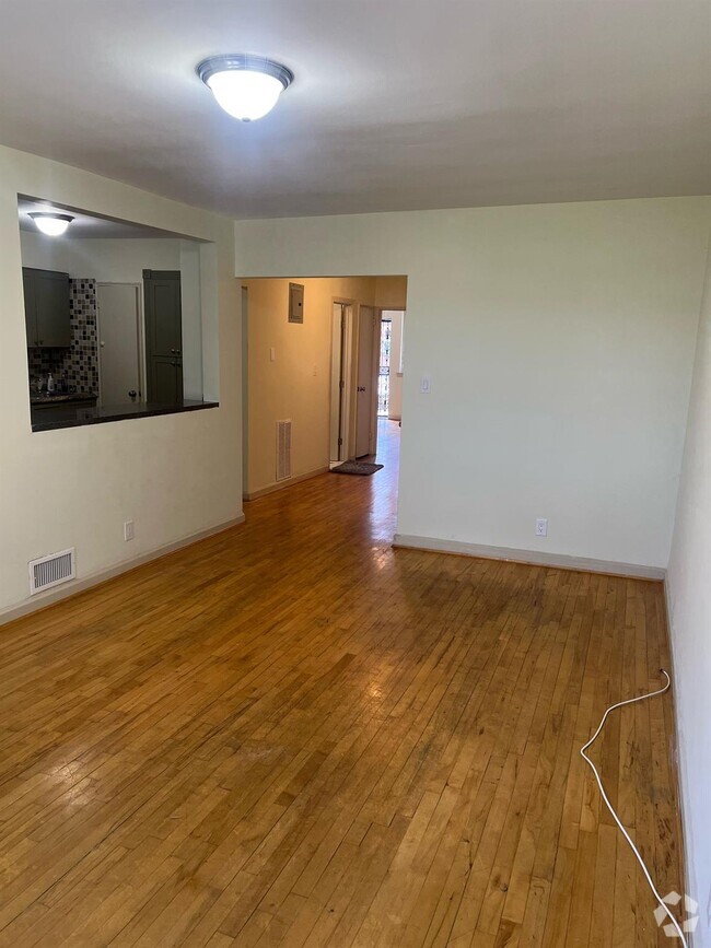 Building Photo - 24-20 79th St Unit 2 Rental
