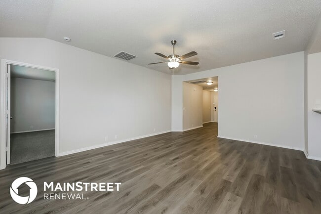 Photo - 317 Oakhurst Dr