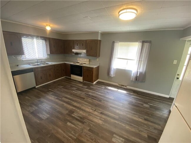 Photo - 2708 Cleveland Ave