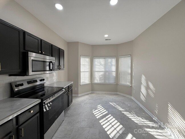 Photo - 11220 Suunto Ln