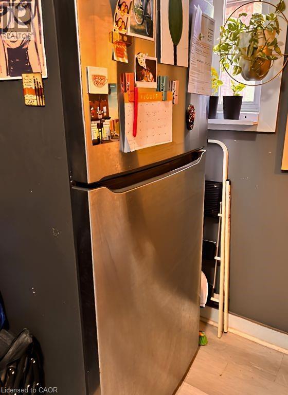 Photo - 9A WENTWORTH Street N