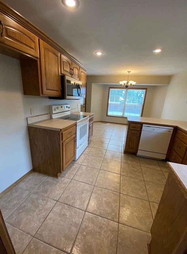 Photo - 3 Bed 2 Bath 2 Car Home in NIXA MO!!!