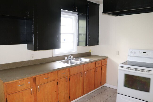 Photo - 1303 Burchett St., Bossier City