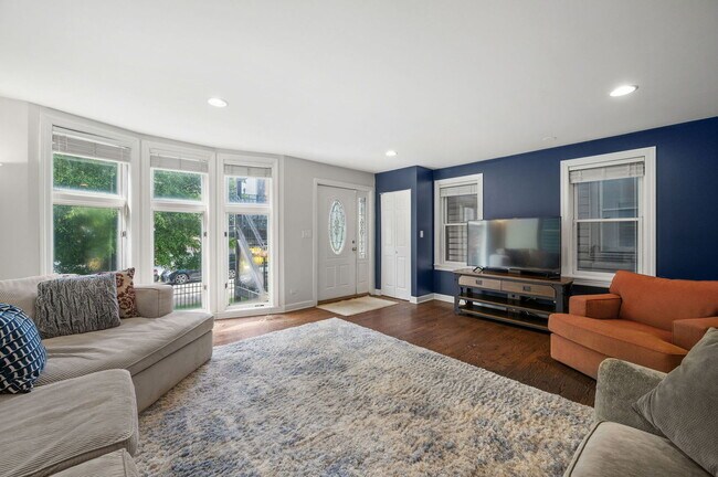 Photo - 2054 W Race Ave Unit 1