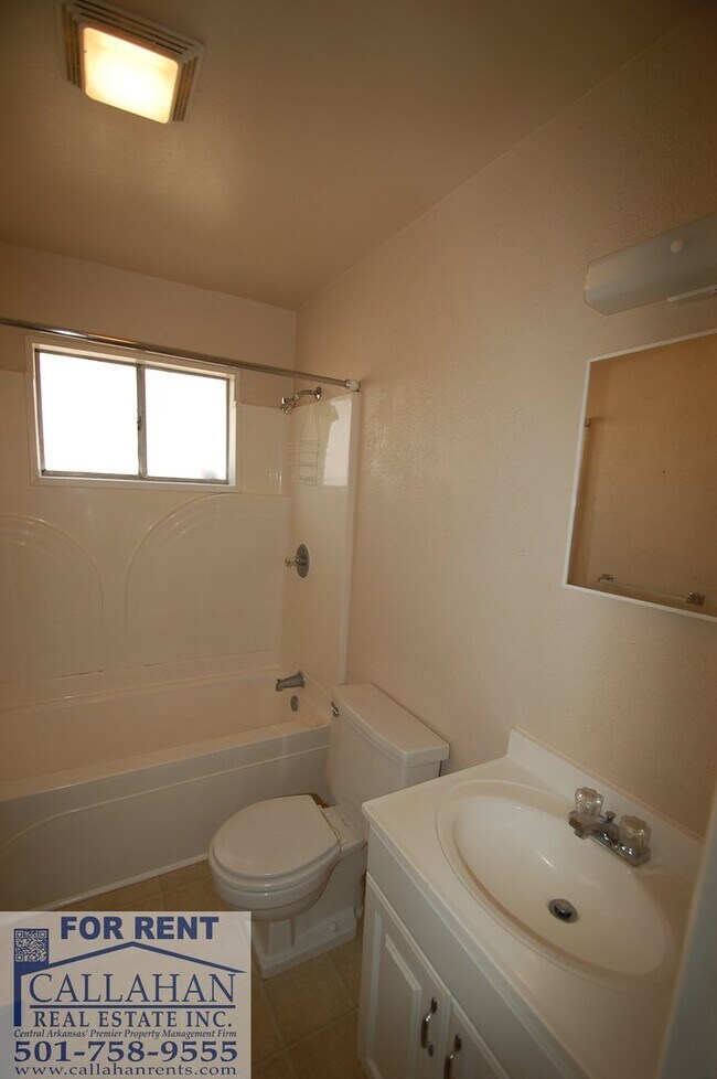 2 Bedroom Duplex in Park Hill House House Rental in North Little Rock