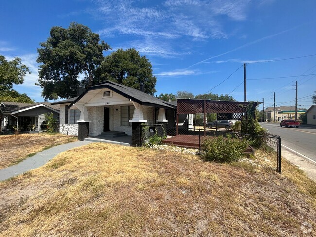 Building Photo - 1245 Kayton Avenue Unit B Rental