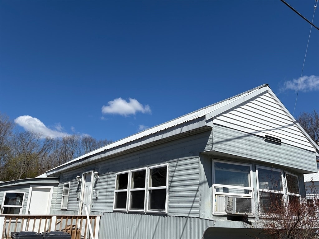 Photo - 286 Newbury St