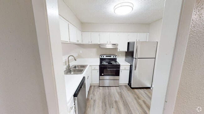 Kitchen - Park Creek Apartments