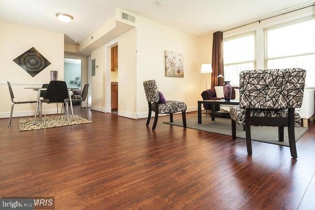 Photo - 4408 1st Pl NE Unit 13