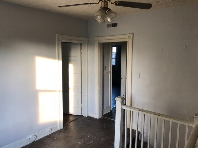 Photo - 14 S Plum St Unit Apt #B (2nd Fl)