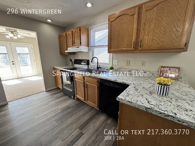 Photo - 296 Wintergreen-