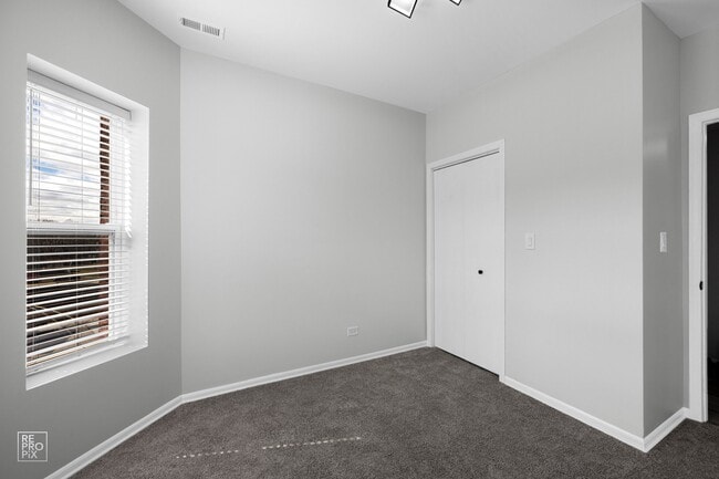 Photo - 4750 S Calumet Ave