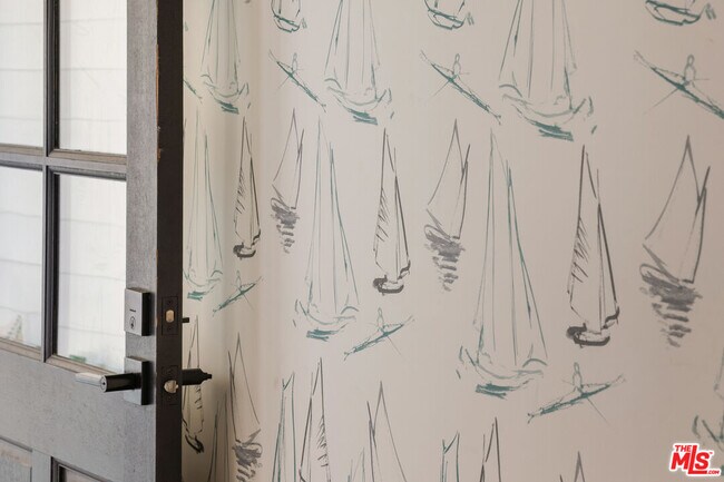 Photo - 2611 Range Rd