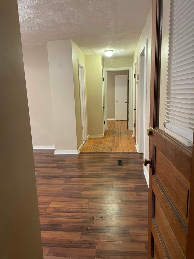 Photo - 213 Garden City Dr