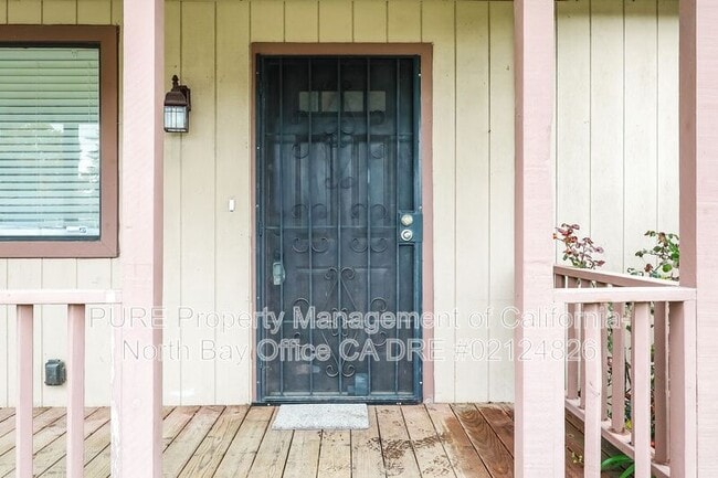 Photo - 1426 Olive St