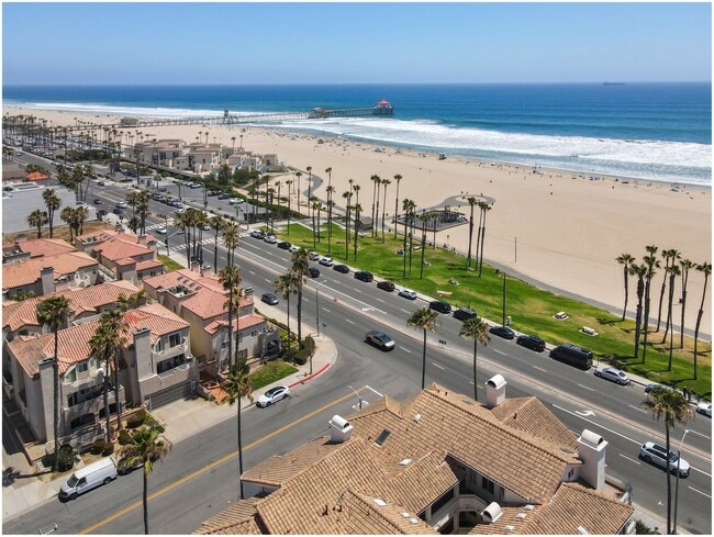 Photo - Oceanfront Penthouse in Huntington Beach!!