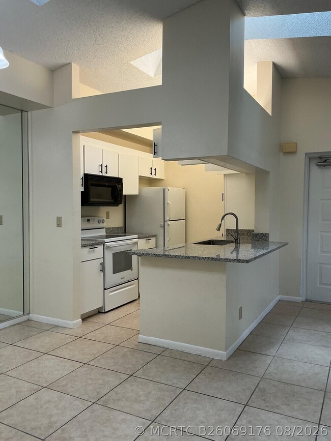 Photo - 2506 SE Anchorage Cove Unit C-3