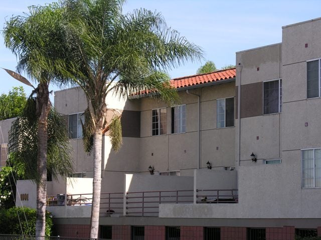 Emerald Terrace Apartments