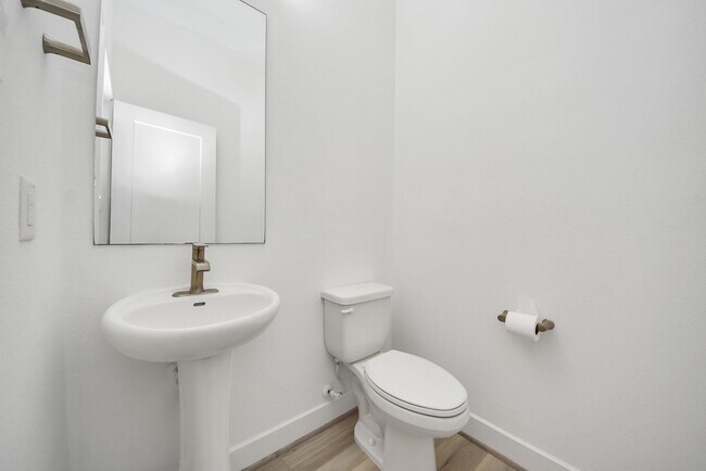 Photo - 18716 Centro Main St Unit B