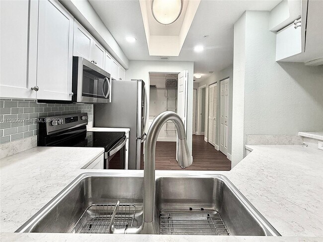 Photo - 3020 Alcazar Pl Unit 208