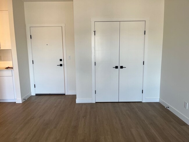 Photo - 2 Bed 1 Bath Unit in Ponoka, AB Unit 306