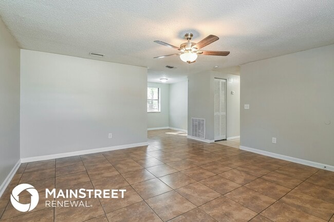 Photo - 7312 Sharbeth Dr S