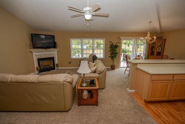 Photo - 808 S Silverwood Rd Unit 808