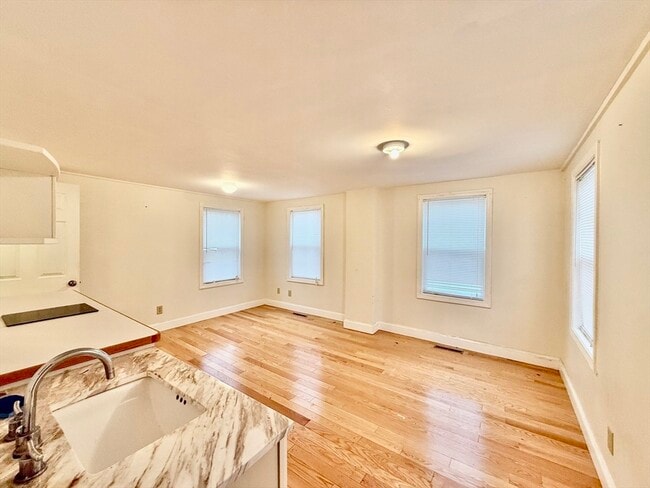 Photo - 19 Common St Unit 2