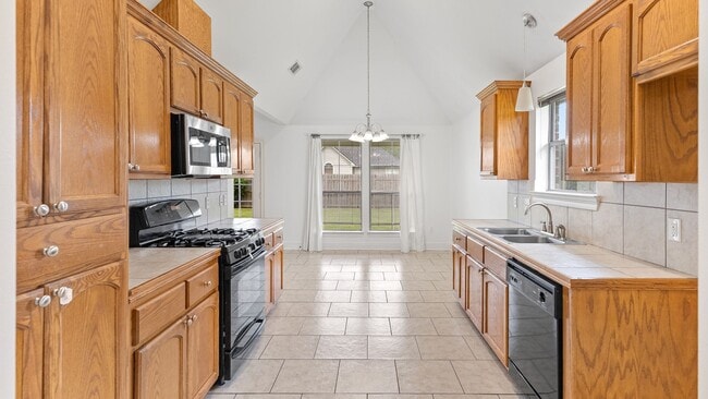 Building Photo - 3 bedroom House in Dutchtown