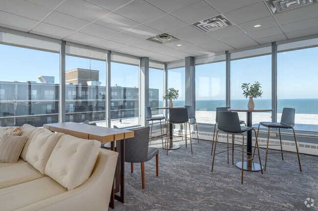 Penthouse Clubhouse - Hightops