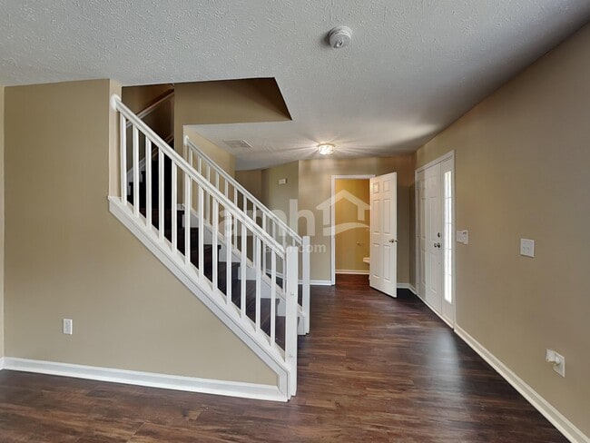 Photo - 10640 Standish Pl