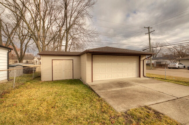 Photo - 5808 Gilman St