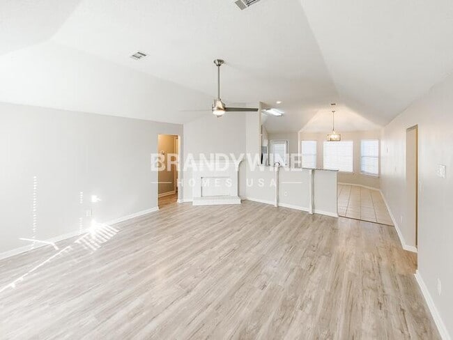 Photo - 4890 Phipps Dr