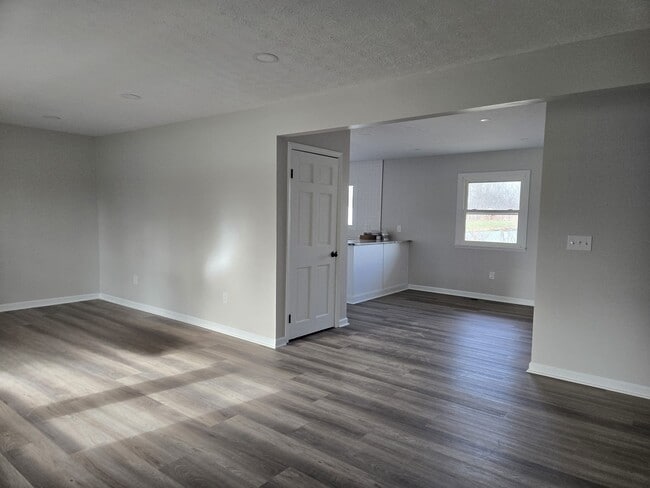 Photo - 10000 OH-736