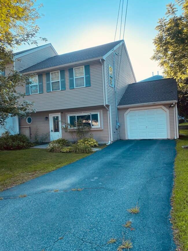 5 Nathaniel St