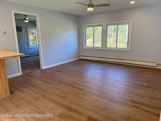 Photo - 1050 Lucas Ave Ext